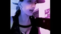 let fuck so horny need dick now love to sing yes and fuck with both females and guys so where you at Thumb
