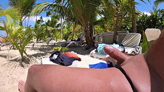 beachboy having hun! Thumb