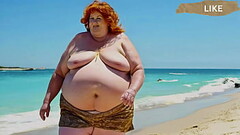 Mature with a huge tits Thumb