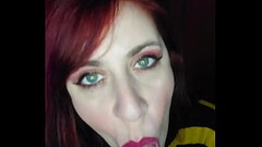 Le env&iacute_o un nude a mi hermanastra y se pone horny Thumb