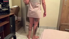 Naughty wife receives pizza in her room and pays the delivery man a good tip Thumb