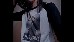 Carlos Henrique novinho gay de cropped e calcinha sexy se masturbando Thumb