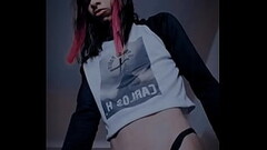 Gay novinho masturbando na calcinha Thumb