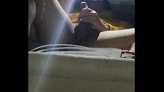 Me la jalo enfrente del espejo Thumb