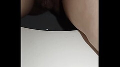 GretaLa, se la raspa sul wc. Thumb