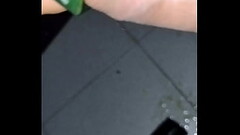Hombre se lo mete a un pepino Thumb