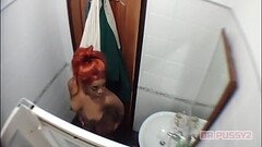 CUNHADO FICA ESCONDIDO NO BANHEIRO PARA GRAVAR A ESPOSA DO IRM&Atilde_O PARA SE MASTURBAR DEPOIS A V Thumb