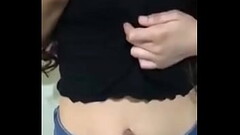 Hermosa sensaci&oacute_n de tocar su sexy ombligo Thumb