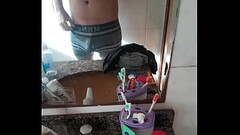 Novinho no banheiro Thumb