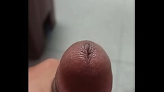 Batendo uma em publico pensando na putinha Thumb