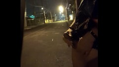 Cdzinha Adrielle Gozando na rua Thumb