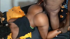 Baise rapide avec ma jeune belle-m&egrave_re pendant que mon beau-p&egrave_re n'_est pas &agrave Thumb