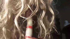 BIONDA TROIA COME LORO .. MI DELIZIO CON I MIEI AMICI  DILDONI ...IL PICCOLO E LUNGO  30 CM DI DELIZ Thumb