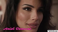 Damn! so hot TS Ariel Demure gets bareback fucked Thumb