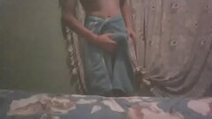 saliendo del ba&ntilde_o me ago una paja Thumb