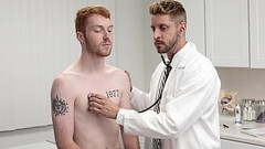 Gay Doctor Giving the Testosterone Directly Into Patient'_s Ass - Doctorblows Thumb