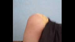 Mostrando la colita Thumb
