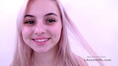 Sexy Blonde cums super hard at her audition Thumb
